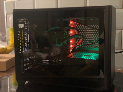 Cooler Master Masterbox NR200P