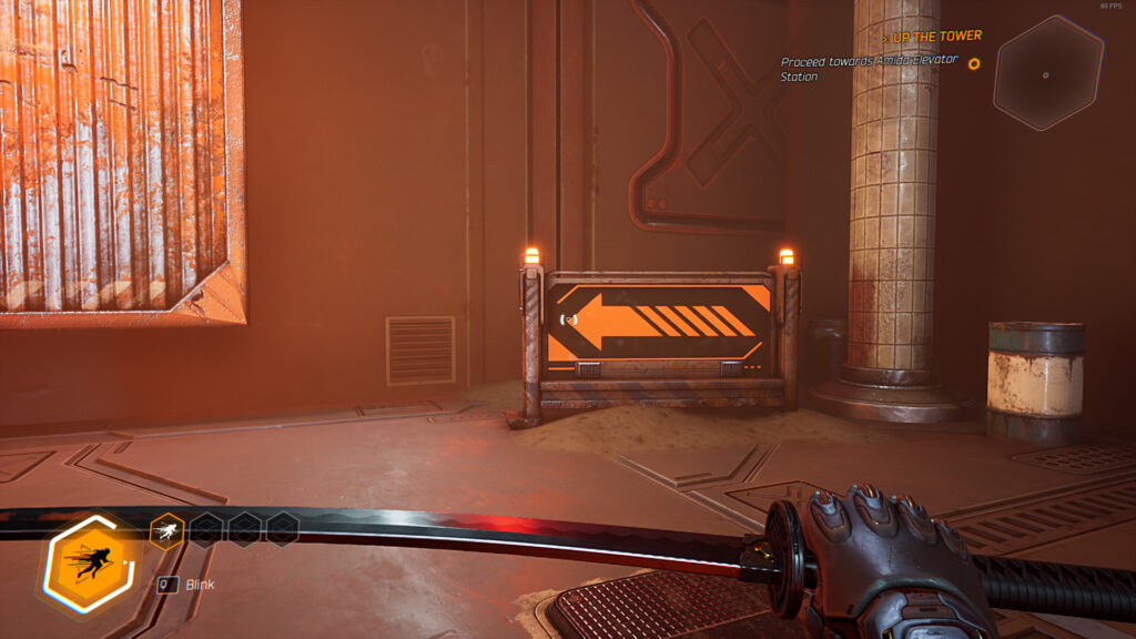 An orange arrow showing how world design indicates the routes in Ghostrunner