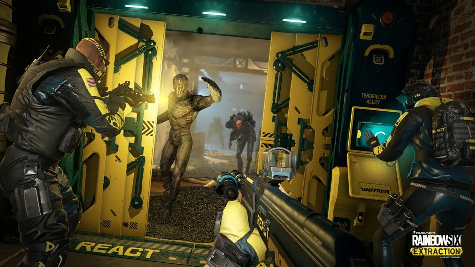 Rainbow Six Extraction - Operators attempting to close door whilst Archeans attempt to stop them