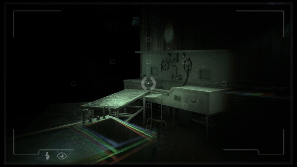 Fobia: St. Dinfna Hotel Review - player looking through camera at distorted room.