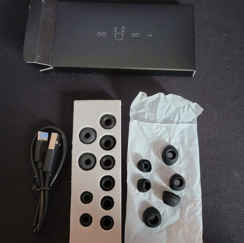 All the accessories that come with the device.